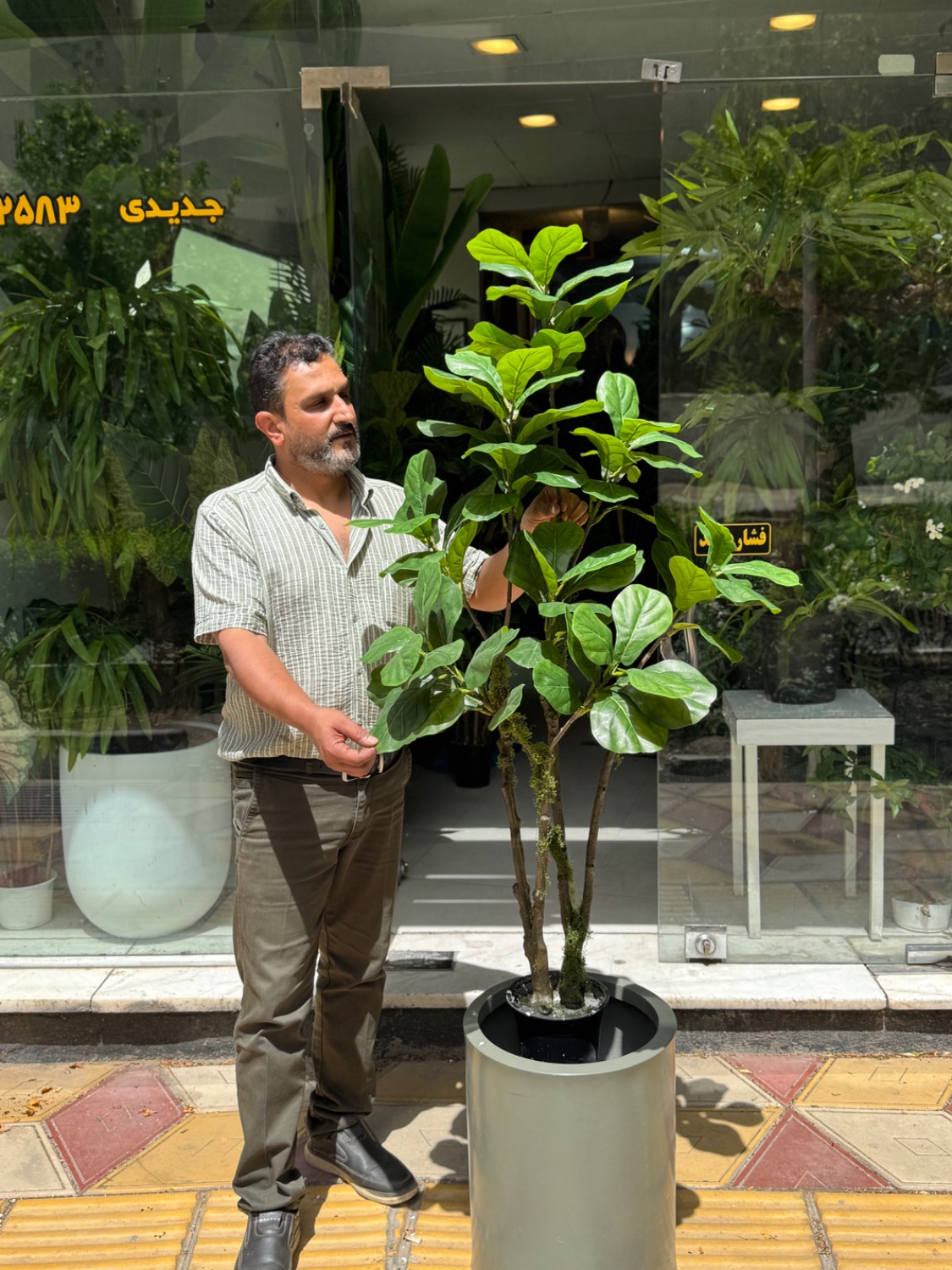 درختچه مصنوعی لیراتا